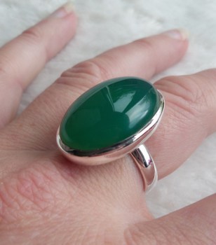 Zilveren ring gezet met groene Onyx ring maat 18.5 mm